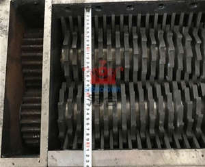 雙軸撕碎機(jī)生產(chǎn)中的安全防護(hù)出了問(wèn)題怎么辦？